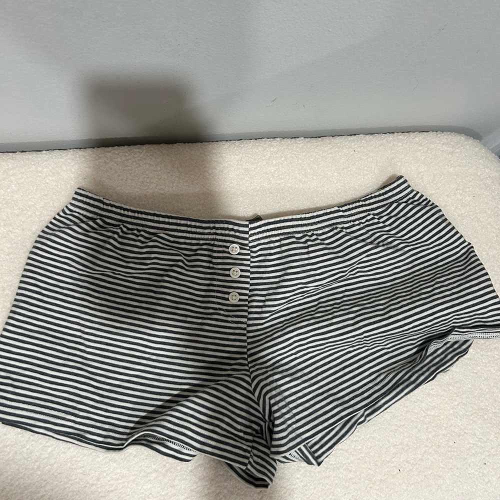 brandy mellville shorts, blue/white stripe